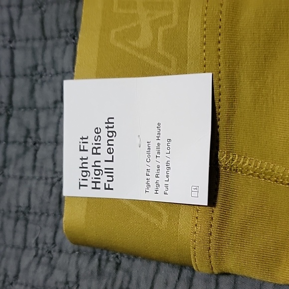 NWT. Nike exercise pants. Tight fit high rise full length army green - Picture 2 of 3